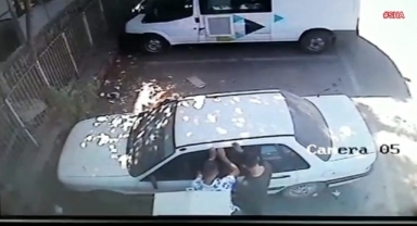 Kahramanmaraş’ta teyp hırsızlıkları kamerada