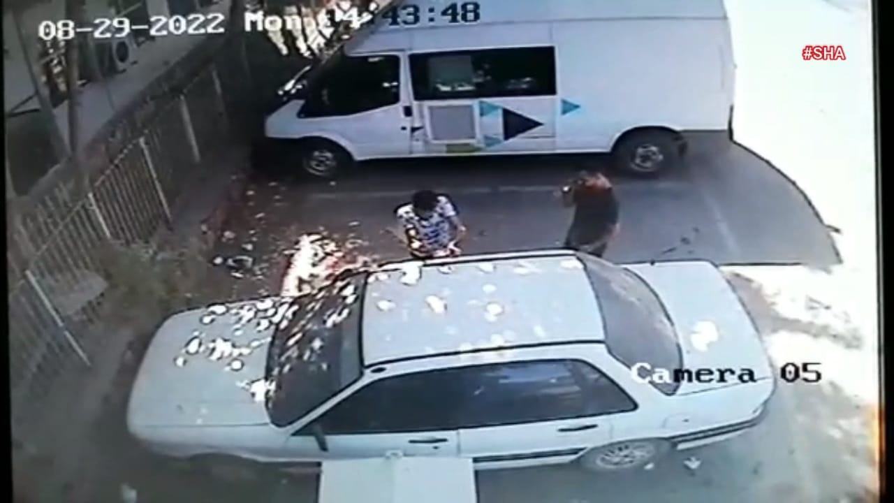 Kahramanmaraş’ta teyp hırsızlıkları kamerada