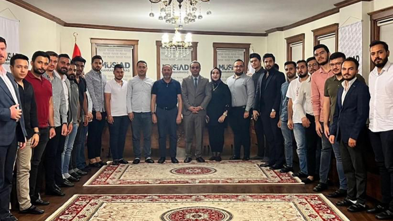 KERVANCIOĞLU GENÇ İŞ İNSANLARIYLA BİR ARAYA GELDİ!