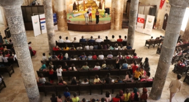 Sahne Maraş, Şanlıurfa’da Perdeleri Çocuklara Açtı