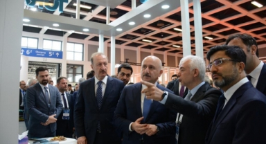 ULAŞTIRMA VE ALTYAPI BAKANI KARAİSMAİLOĞLU, INNOTRANS 2022’YE KATILDI