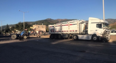 Kahramanmaraş’ta tır ile traktör çarpıştı: 1 yaralı