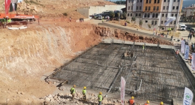 Kahramanmaraş’ta TOKİ sosyal konut projesi temeli atıldı