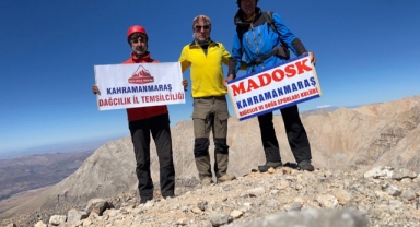 Kahramanmaraşlı dağcılar Aladağlar’da zirve yaptı