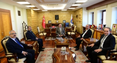KMTSO Başkanı Şahin Balcıoğlu’ndan Rektör Yasım’a “Hayırlı Olsun” Ziyareti