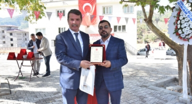 Başkan Okumuş; Güzel Mahallemize Daha Da güzelleştirip şehirde ne varsa buraya da getireceğiz.