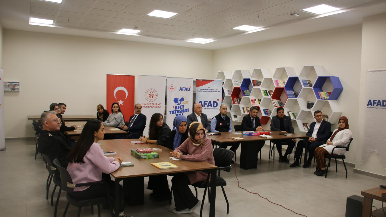 ÇÖK KAPAN TUTUN DEPREM ANI TATBİKATI GSB YURTLARINDA YAPILDI