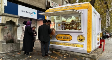 ‘Ekmeğimiz Aşımız, Kadınlar Baş Tacımız’