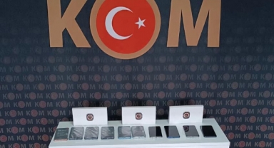 Elbistan’da kaçak telefon operasyonu