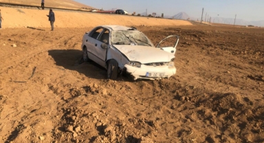 Elbistan’da otomobil takla attı: 1’i ağır 3 yaralı
