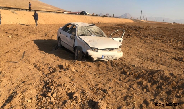 Elbistan’da otomobil takla attı: 1’i ağır 3 yaralı