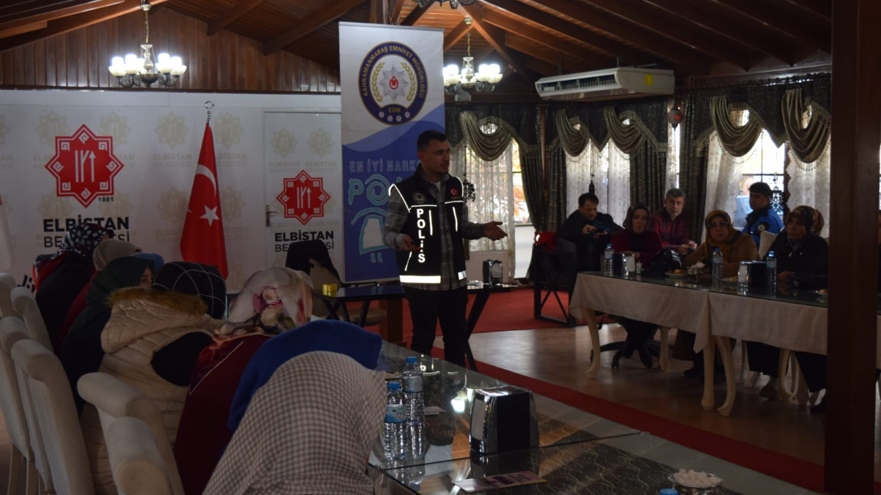 Elbistan’da polis anneleri uyuşturucuya karşı bilgilendirdi