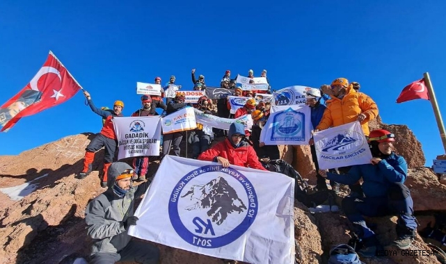 Kahramanmaraş dağcılarından Erciyes Dağı’na özel tırmanış