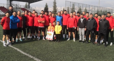 Kahramanmaraş İstiklalspor’lu Oyunculardan Örnek Davranış