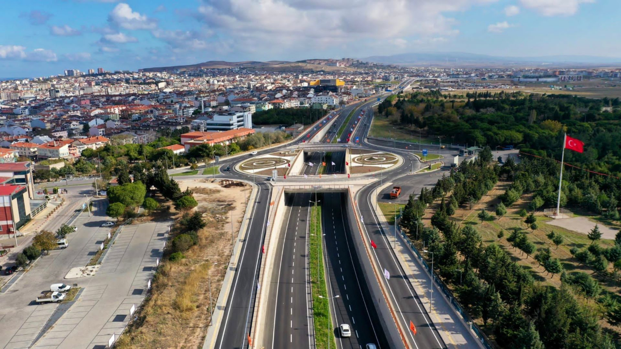 - LAF DEĞİL, ESER ÜRETİYORUZ