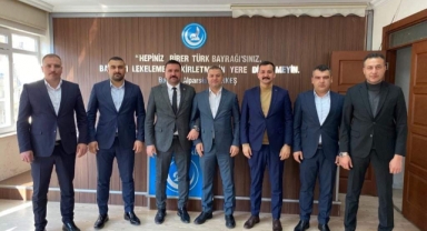 Başkan Dursun Nar, 6 İlin Ülkü Ocakları İl Başkanlarını Ağırladı