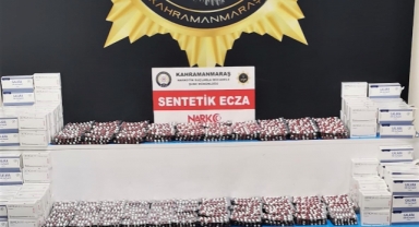 Kahramanmaraş’ta otomobili ecza deposuna çeviren 2 kişi tutuklandı
