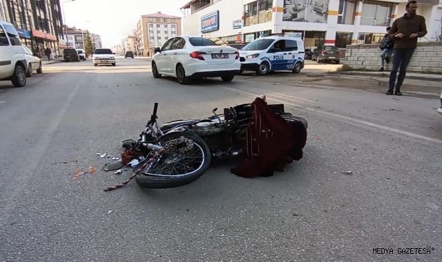 Kahramanmaraş’ta otomobille çarpışan motosiklet sürücüsü otobüsün altında kaldı