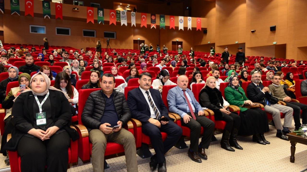 KSÜ’de “Gönüllü Fest-Gönüllü Ol Farkında Ol” Etkinliği Düzenlendi