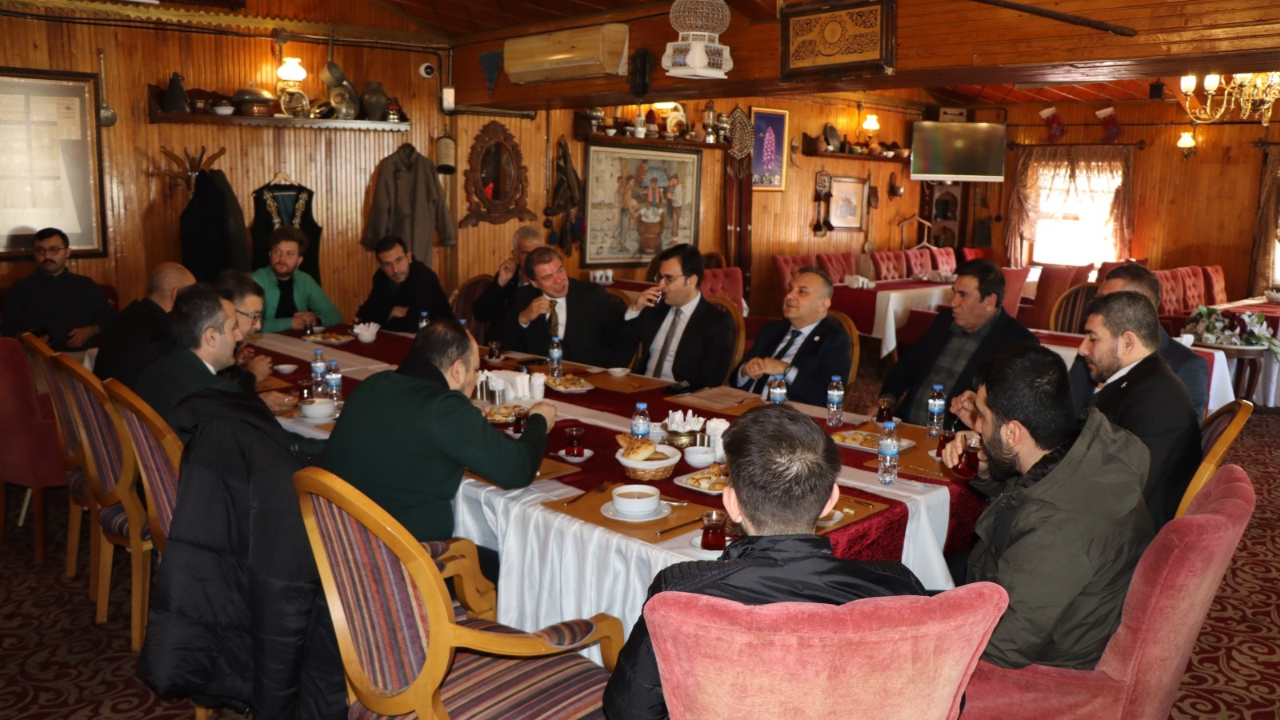TDP Genel Başkan Yardımcısı Hatipağaoğlu, Kahramanmaraş’ta gazetecilerle bir araya geldi