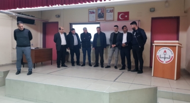 AİLE OKULU EĞİTİMLERİ MUHTARLAR İÇİN DE YAPILIYOR