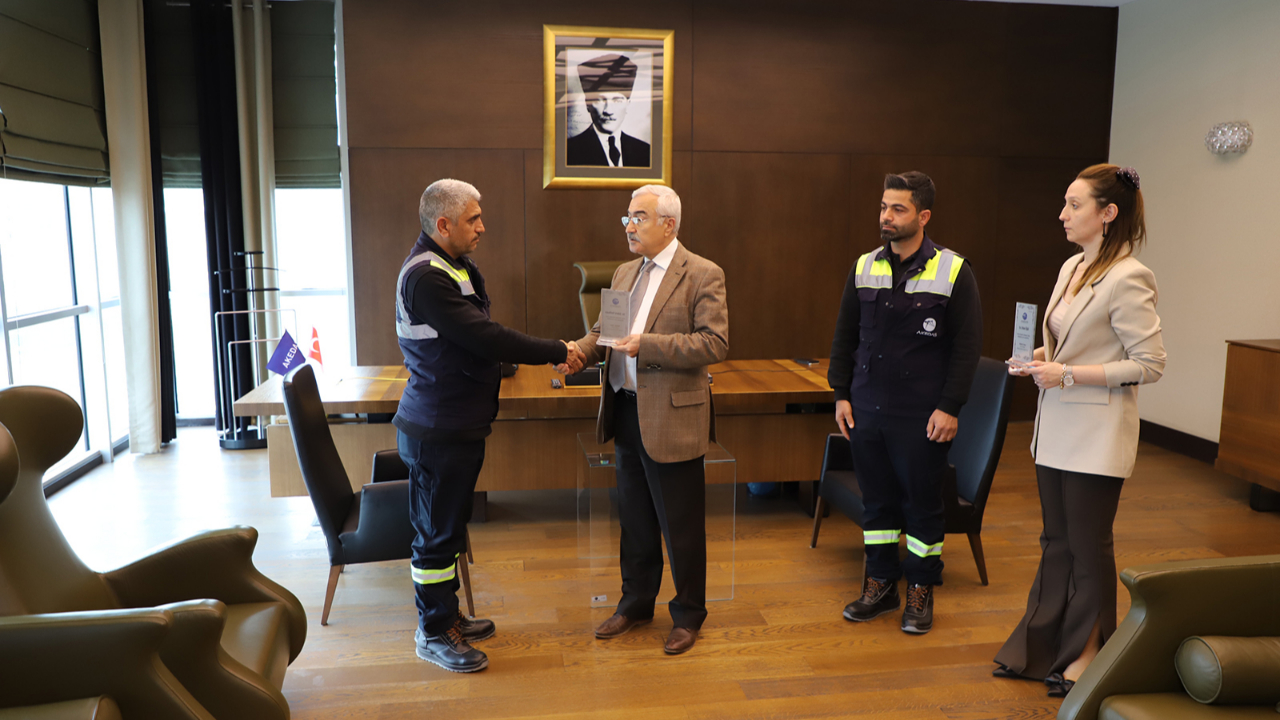 AKEDAŞ Hayat Kurtaran Personellerini Ödüllendirdi
