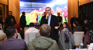 Başkan Güngör Gençlerle Derbiyi İzledi