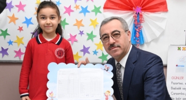 Başkan Güngör, Miniklerin Karne Heyecanına Ortak Oldu