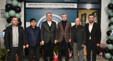 Başkan Güngör, Yeni Nesil Aktif Gazeteciler Derneği’nin Açılışına Katıldı