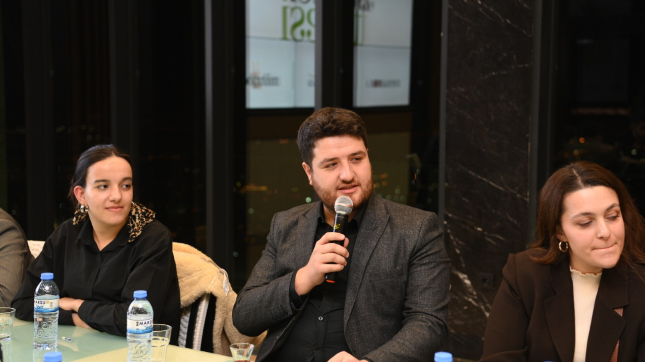 Başkan Hayrettin Güngör; “Şairler Tepesi Hemşehrilerimizin Beğenisini Kazanıyor”