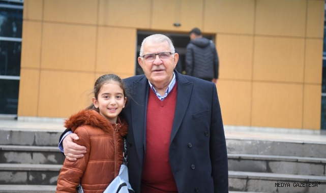Başkan Mahçiçek, ilk kez oy kullanacak gençlerin sorularını yanıtladı