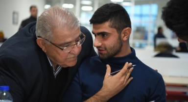 Başkan Mahçiçek’ten finallere hazırlanan üniversite öğrencilerine jest