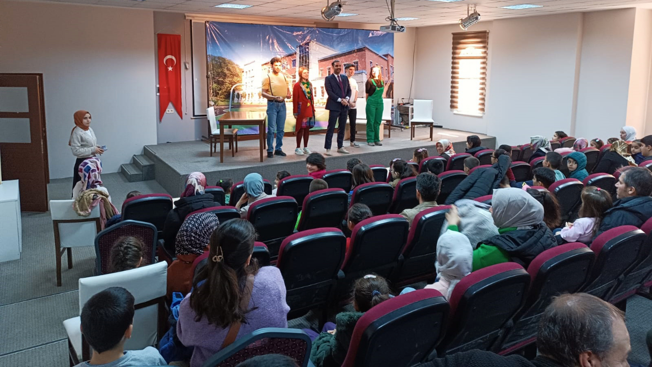 Göksunlu Çocuklar Doyasıya Eğlendi