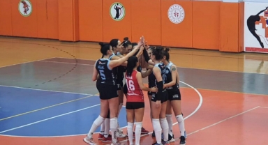 Kahramanmaraş’ta filenin sultanları set vermedi