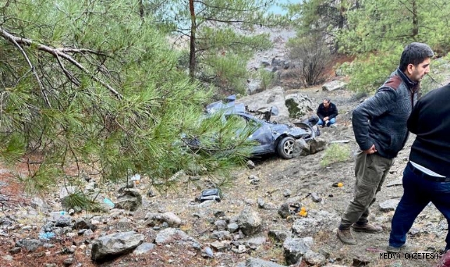 Kahramanmaraş’ta tırla çarpışan araç şarampole yuvarlandı: 4 yaralı