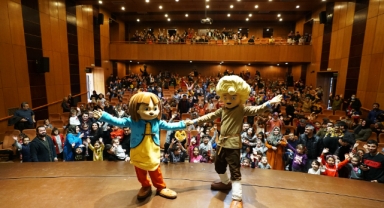 Minikler Maysa ve Bulut Gösterisini Çok Sevdi
