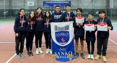 - SANKO OKULLARI’NIN TENİS BAŞARISI