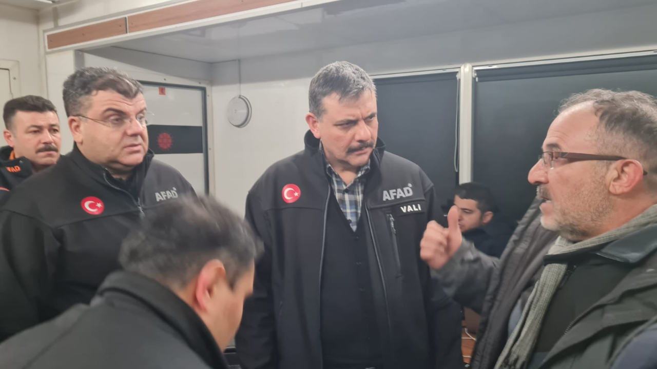 Afşin Belediyesi Deprem Seferberliğinde
