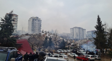 Afşin Belediyesi Depremin Yaralarını Sarmaya Devam Ediyor