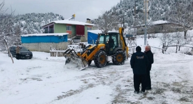 Başkan Doğan, Andırın’da kapalı yol yok