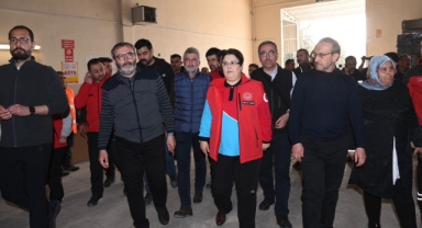 Başkan Güngör, Bakan Yanık ile ASYA Ekiplerini Ziyaret Etti