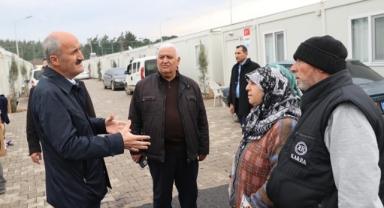 BAŞKAN OKAY, KONTEYNIR KENTTE VATANDAŞLARI ZİYARET ETTİ