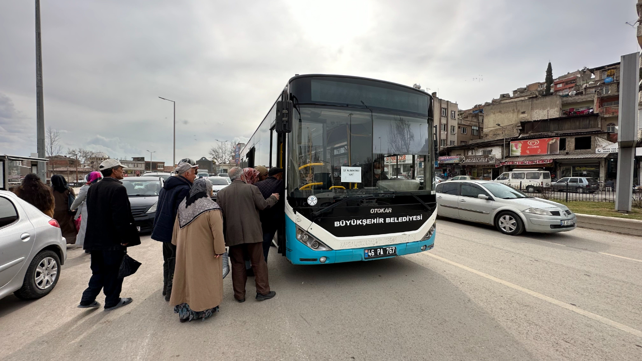 Büyükşehir 16 Hatla Toplu Taşımaya Devam Ediyor