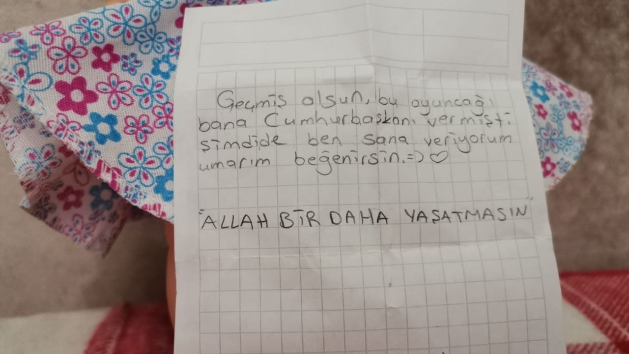 Cumhurbaşkanının hediye ettiği bebeği deprem bölgesine gönderdi