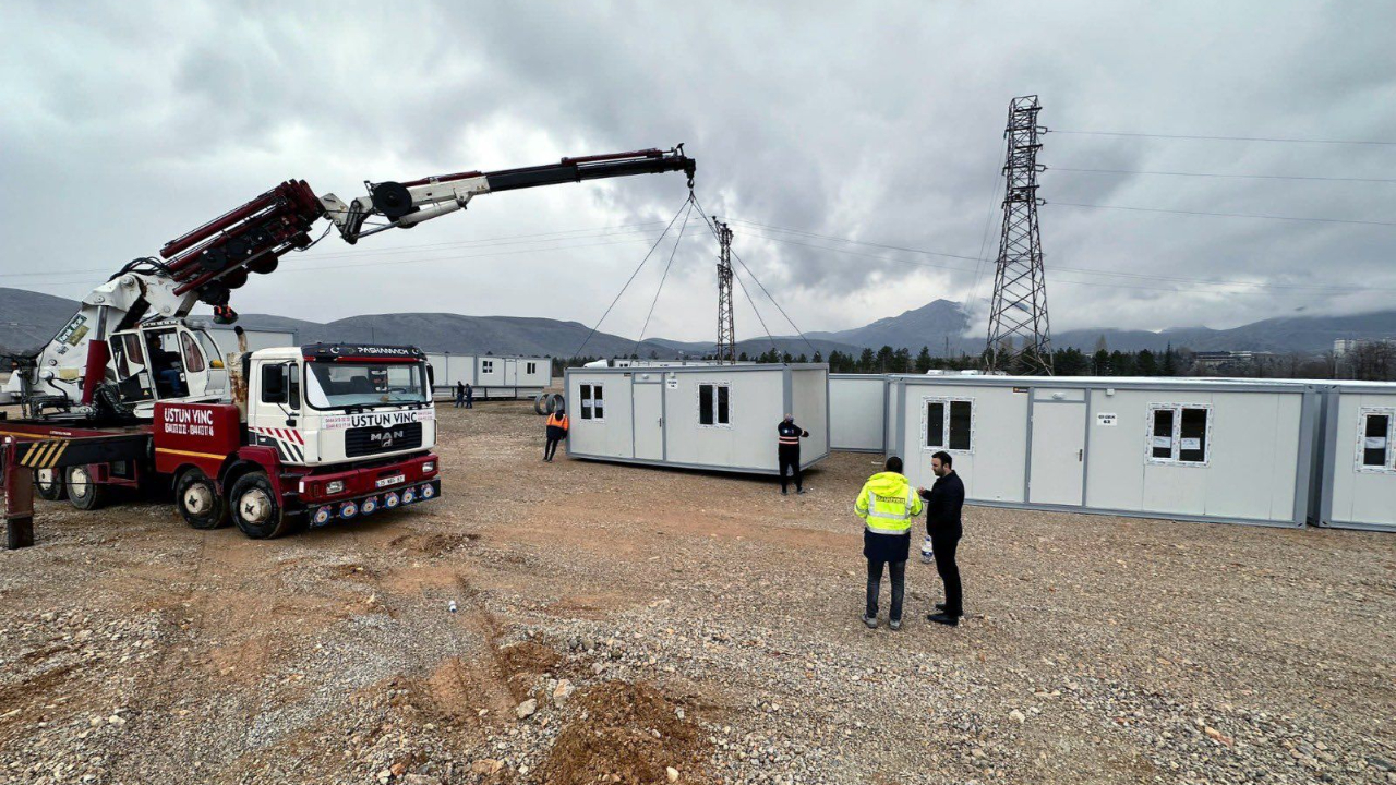 DEİK’ten Elbistan’a 5 bin kişilik konteyner kent