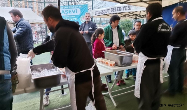 Etimesgut Belediyesi’nden Kahramanmaraş'ta depremzedelere iftar ve sahur ikramı