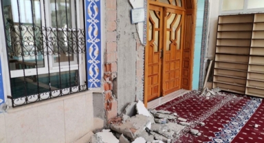 Türkoğlu Kılılı çifte minareli cami de ağır hasar aldı