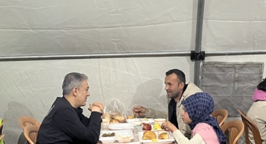 Türkoğlu Koordinatör Valisi Tuncay Akkoyun İftarda Hemşehrilerimizin Sofrasına Misafir Olmaya Devam Ediyor