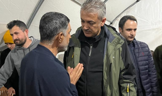 Türkoğlu Koordinatör Valisi Tuncay Akkoyun İftarda Vatandaşlarımızın Sofrasına Misafir Olmaya Devam Ediyor.