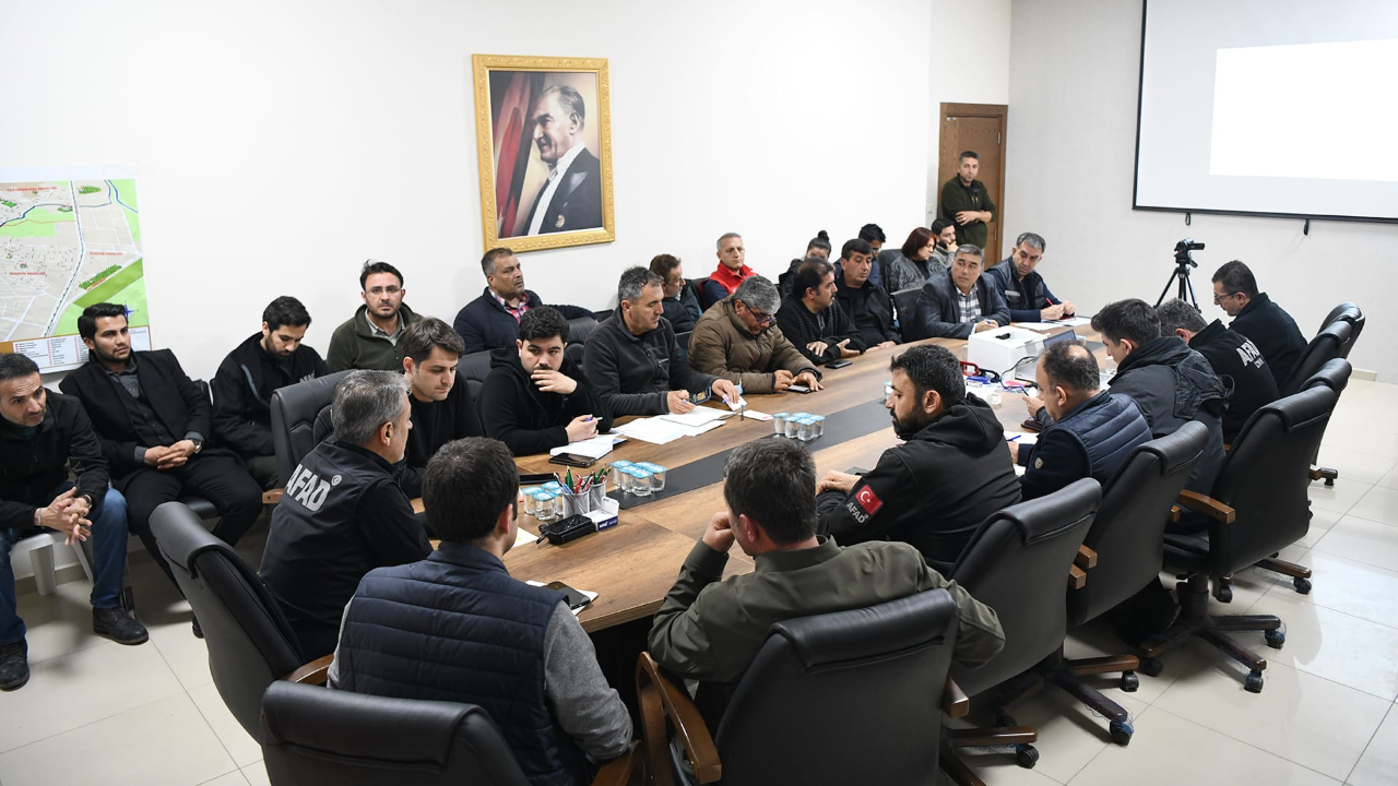 *Türkoğlu'nda Afet Koordinasyon ve Değerlendirme Toplantıları Devam Ediyor*